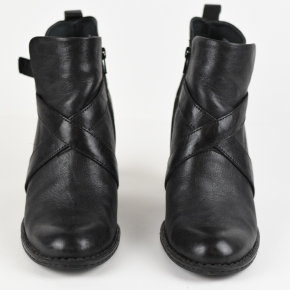 Born Black Leather booties with 3 inch heel - Picture 7 of 11